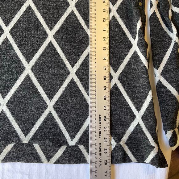 NOM Women Knit Blouse size XL Long Sleeve Crew Neck Stretchy Plaid Black & White - Picture 4 of 9